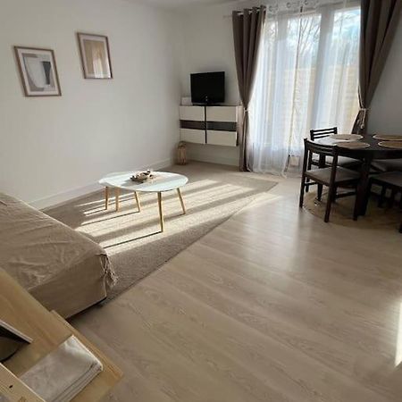Petite Maison Cosy En Campagne Neuilly  Экстерьер фото